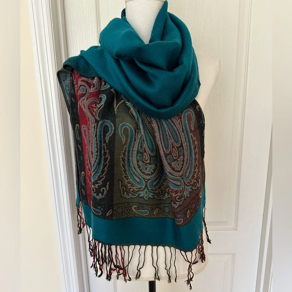 Stein Mart Women’s Oversized Floral Scarf/Shawl with Classic Tassel, Sz 27x73